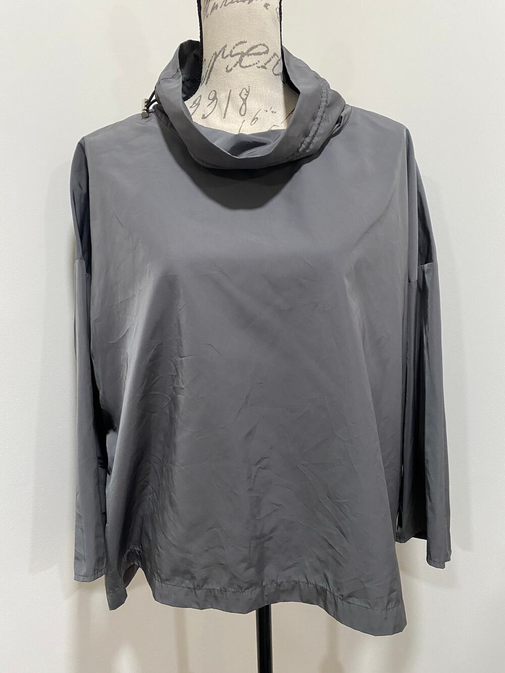 NWT Beau Jours Gray Windbreaker Pullover Jacket Weaterproof Shirt Size Large